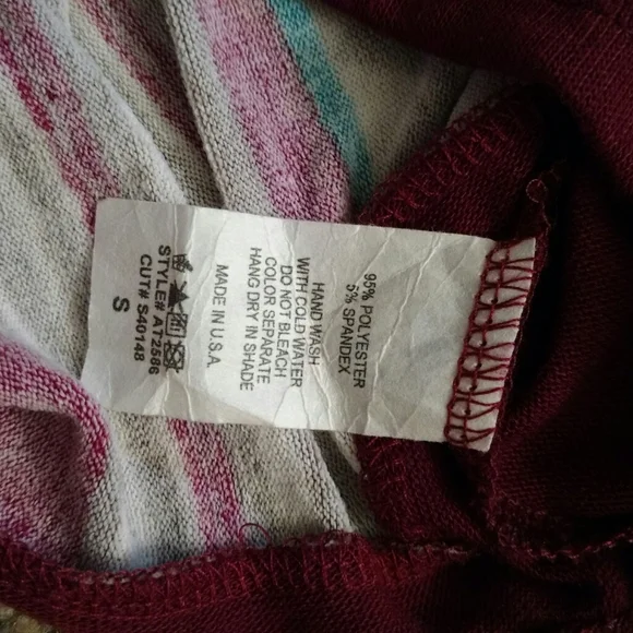 Filly Flair Red Poncho - Picture 3 of 3